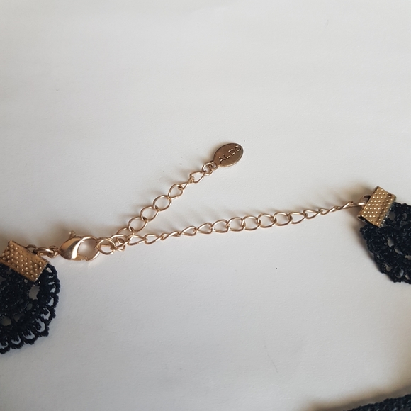 ☀️ Aldo Lace Choker Necklace - Picture 2 of 6